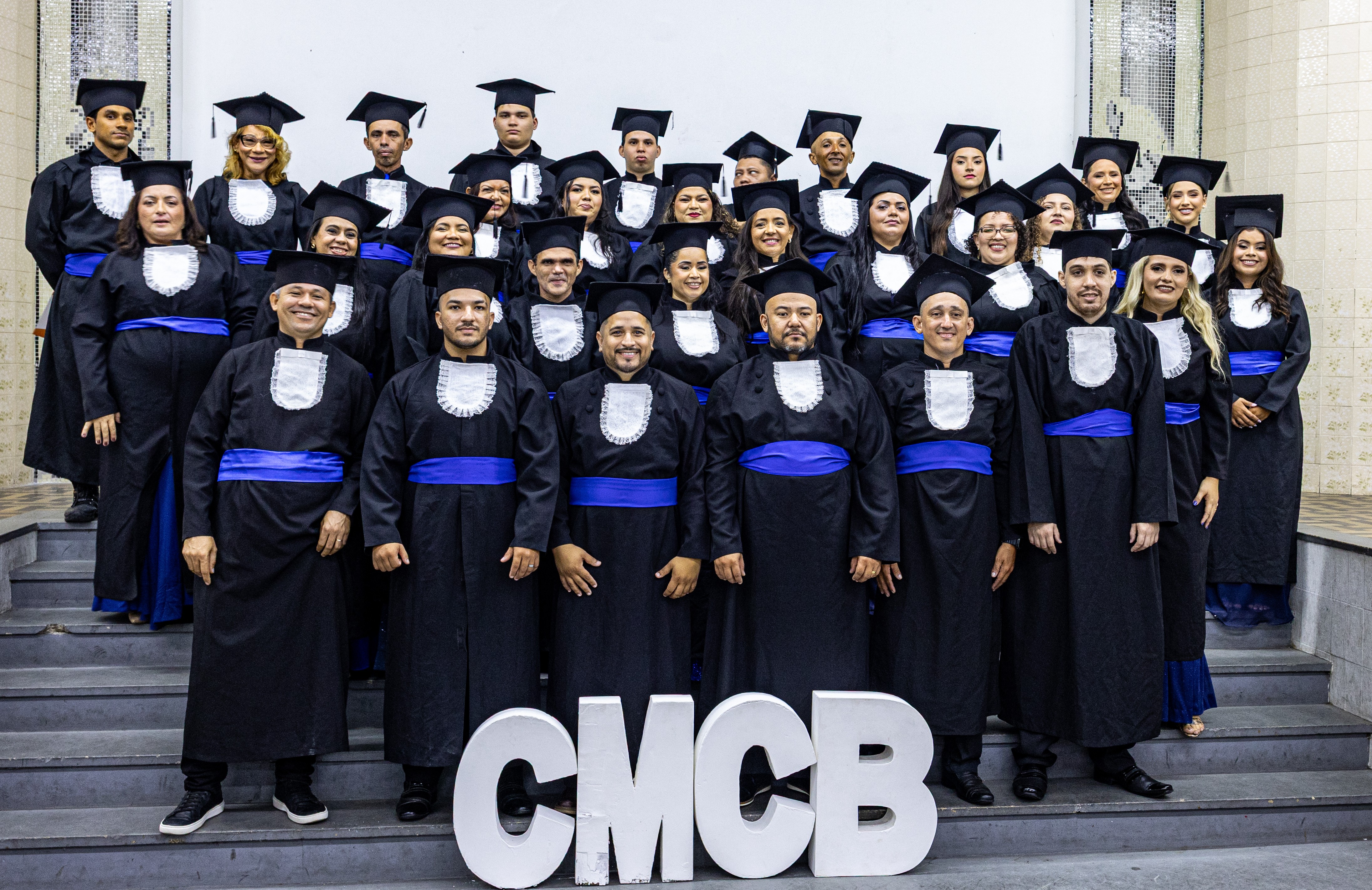 Colégio dos Bombeiros oferta ensino médio gratuito a jovens e adultos 1 094a9634