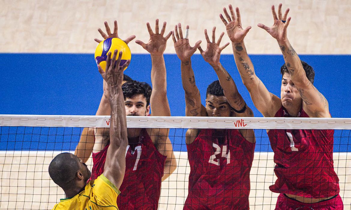 Vôlei: Brasil perde para EUA e volta a se complicar na Liga das Nações 1