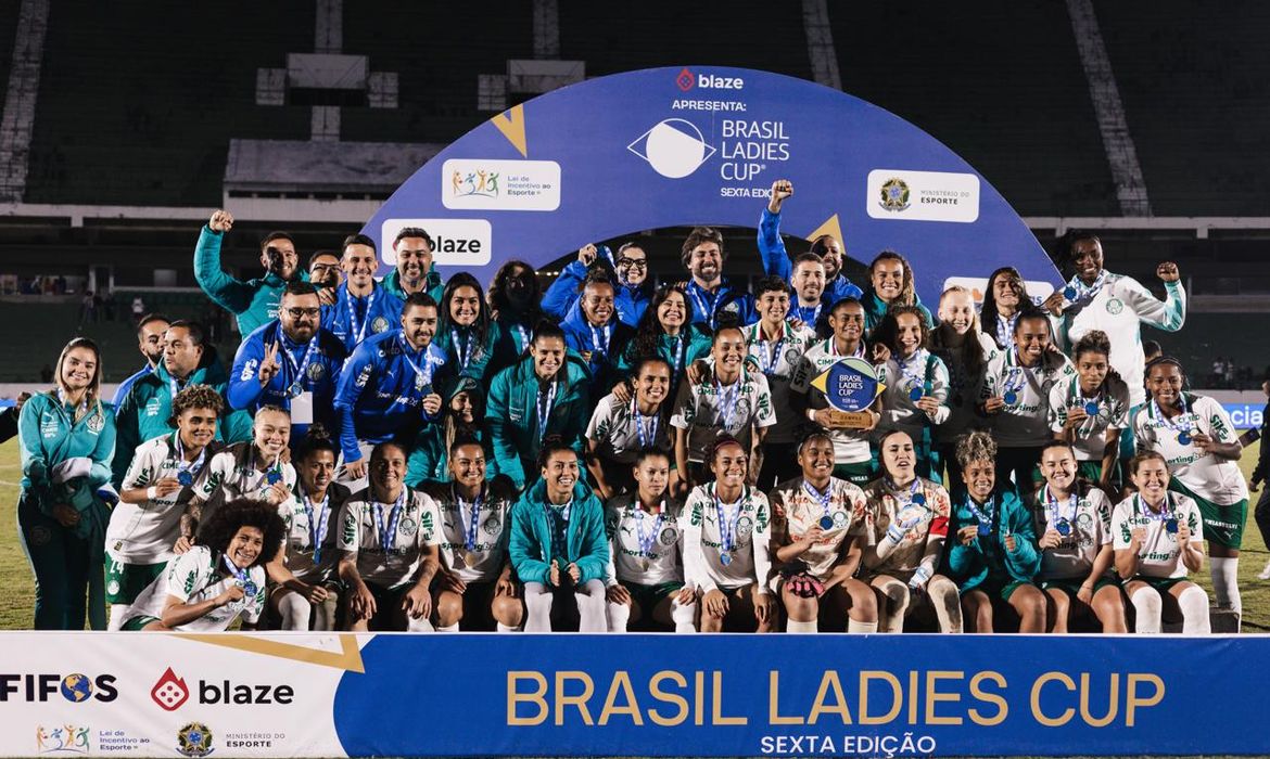 Palmeiras conquista Ladies Cup antes da volta do Brasileiro Feminino 1 palestrinas campeas ladies cup 2026 fut fem.jpg