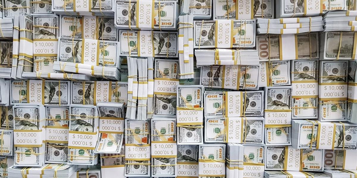 Mercado financeiro em alerta: Dólar sobe e bolsa recua em dia de nervosismo global 1 20190310 162000