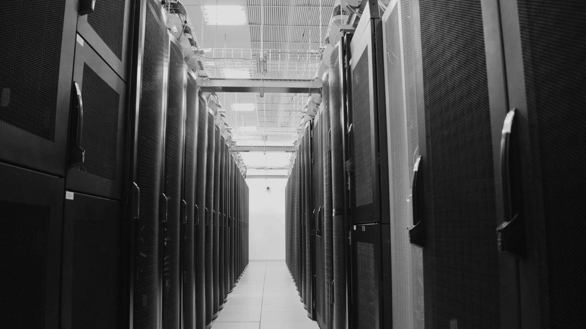 datacenters funcionam 24 horas por dia e concentram uma grande quantidade de equipamentos