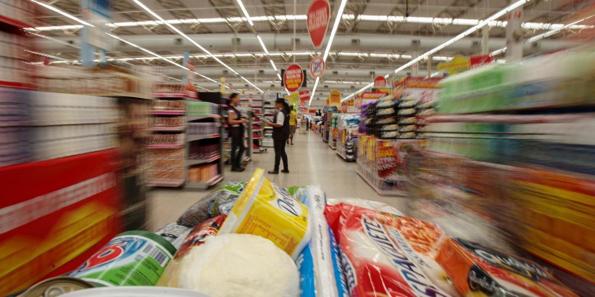 Bolsa Família ganha reajuste de 15% e benefício sobe para R$ 777 a partir de outubro 1 inlacao1